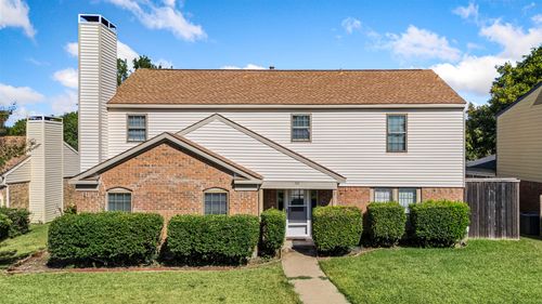 901 Pyramid Dr, Garland, TX, 75040-9021 | Card Image