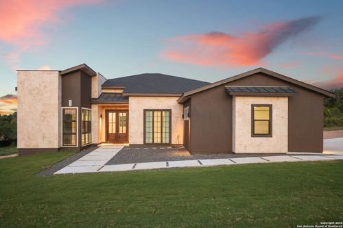 643 Mystic Pkwy, Spring Branch, TX, 78070-5466 | Card Image