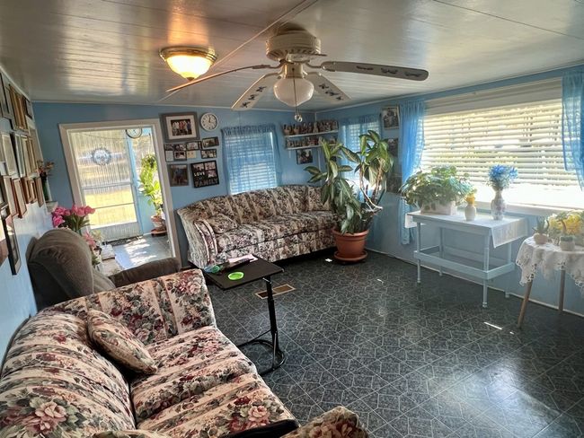 6930 Ne 55 Th St, House other with 4 bedrooms, 2 bathrooms and null parking in HIGH SPRINGS FL | Image 7