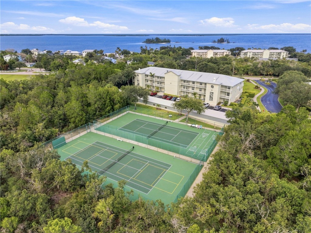 Residential in Sebastian 5