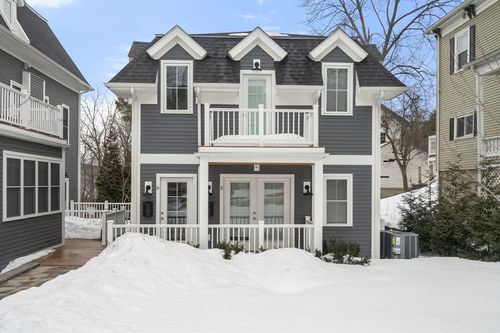 6-68 Chestnut St, Newton, MA, 02465 | Card Image