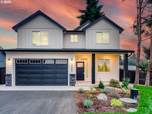 2205 Nw 69th St, Vancouver, WA, 98665-7043 | Card Image