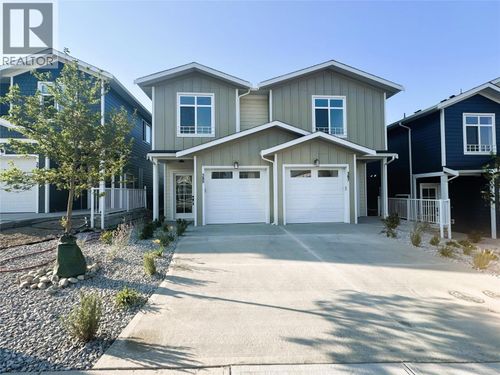 389 Chardonnay Ave, Oliver, BC, V0H1T4 | Card Image