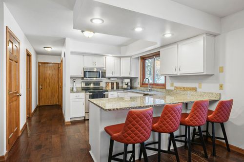 6202 Rivercrest Drive, MCFARLAND, WI, 53558 | Card Image