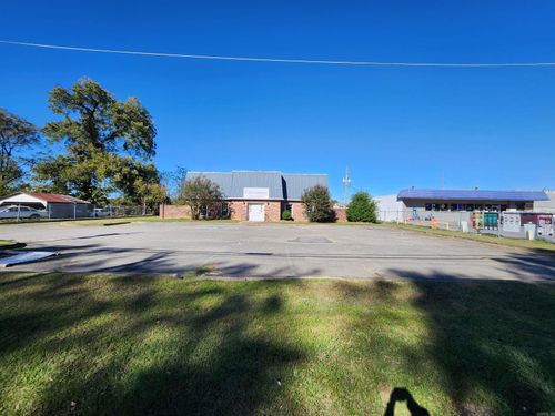2309 E 6th Ave, Pine Bluff, AR, 71601-5405 | Card Image