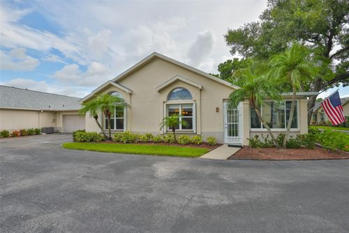1111-1111 Golfview Woods Dr, SUN CITY CENTER, FL, 33573-6761 | Card Image