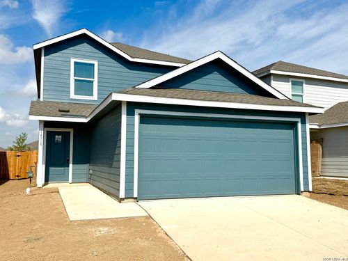 14915 Mudstone Pl, Elmendorf, TX, 78112-4470 | Card Image