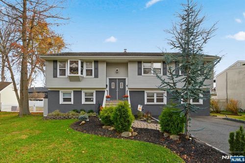 330 Congers Ave, Northvale, NJ, 07647-1607 | Card Image