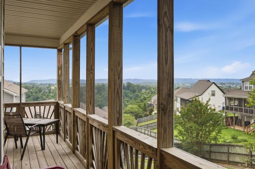 95-7922 Burgundy Cir, Chattanooga, TN, 37421-1287 | Card Image