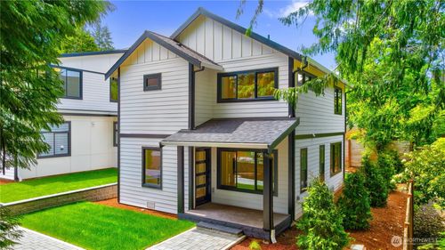 12644 Ne 80th Street, Kirkland, WA, 98033 | Card Image