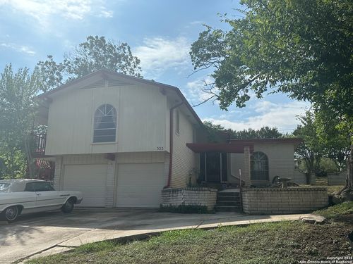 322 W Glenview Dr, San Antonio, TX, 78228-1516 | Card Image