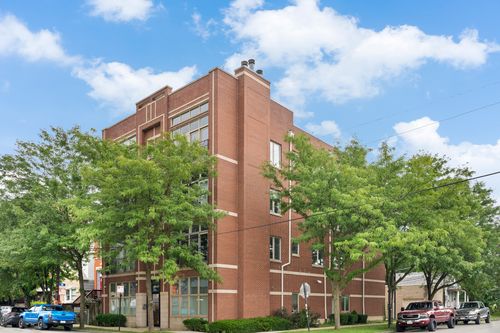 3n-3101 California Ave, Chicago, IL, 60618-7007 | Card Image