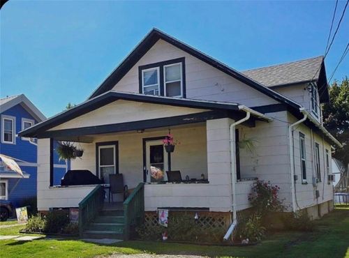 814 Southport St, Elmira, NY, 14904-2640 | Card Image