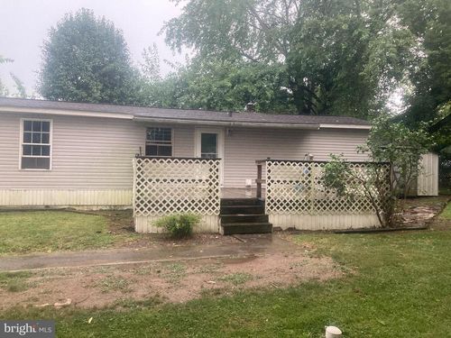 220 Foster St, MIFFLINTOWN, PA, 17059-7884 | Card Image
