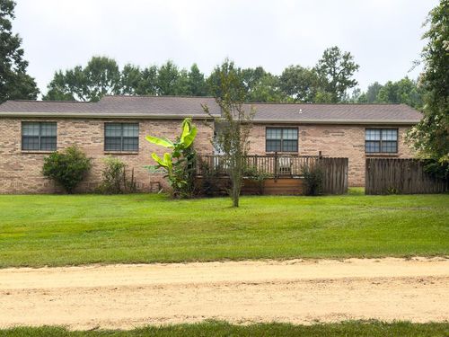 30 Lakeshore Dr, Lumberton, MS, 39455-5104 | Card Image