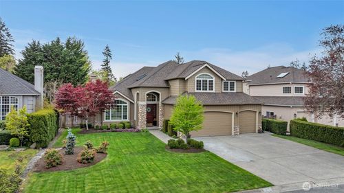 26637 Se 15th St, Sammamish, WA, 98075-7928 | Card Image