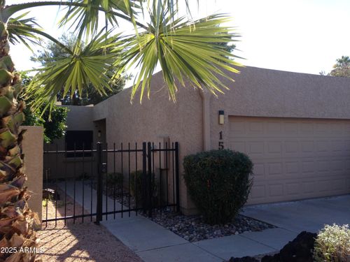 15 E Redondo Dr, Tempe, AZ, 85282-2143 | Card Image