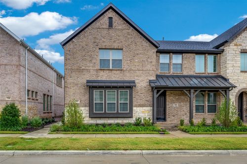 512 Parkside Dr, Argyle, TX, 76226-4576 | Card Image