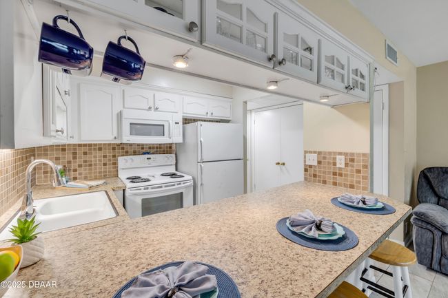 UNIT-238 - 1429 N Atlantic Ave, Condo with 1 bedrooms, 1 bathrooms and null parking in DAYTONA BEACH FL | Image 9