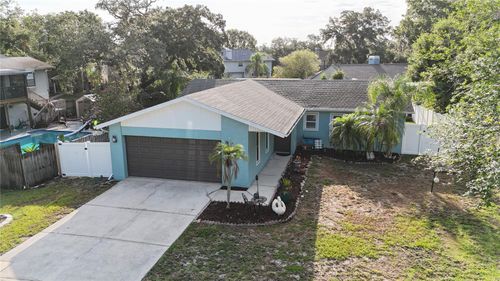 3324 Briarwood Ln, SAFETY HARBOR, FL, 34695-4602 | Card Image