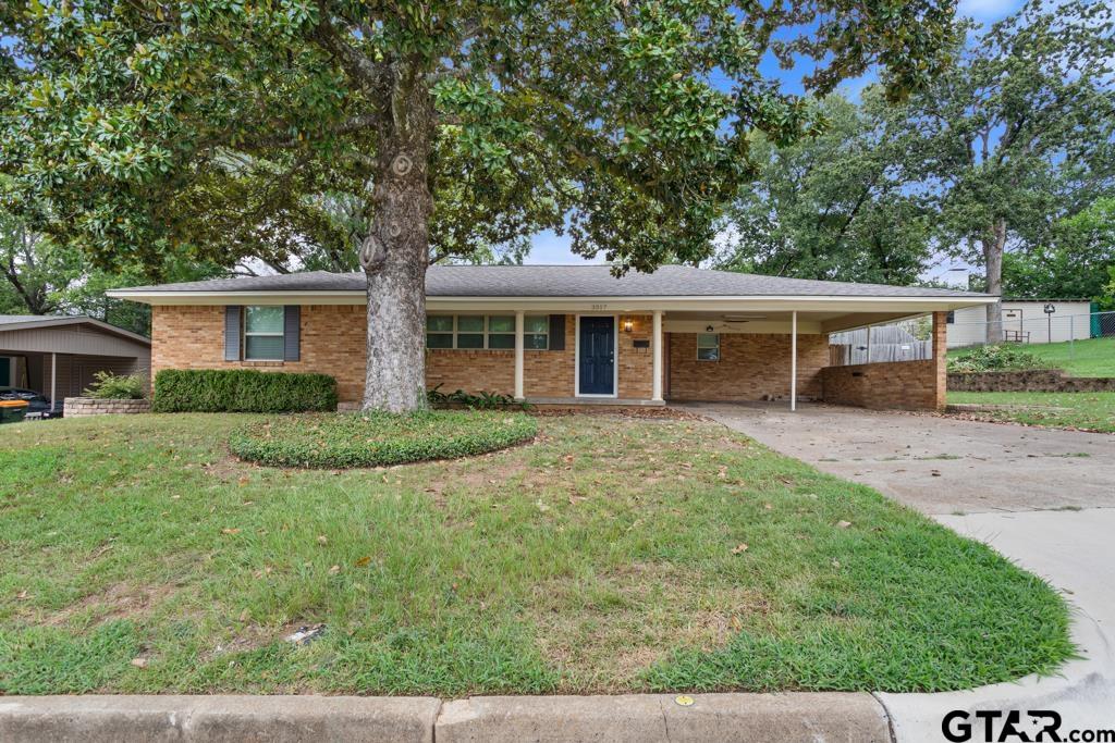 Jan Ave, Tyler, TX 75701