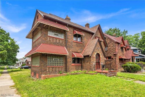3852 E 140th St, Cleveland, OH, 44128-1031 | Card Image