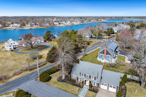 40 Chase Ave, West Dennis, MA, 02670-2305 | Card Image