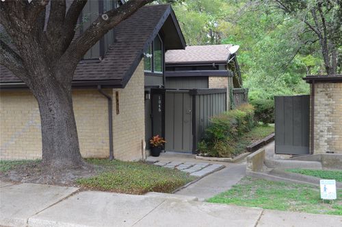 1046-4623 Country Creek Dr, Dallas, TX, 75236-1219 | Card Image
