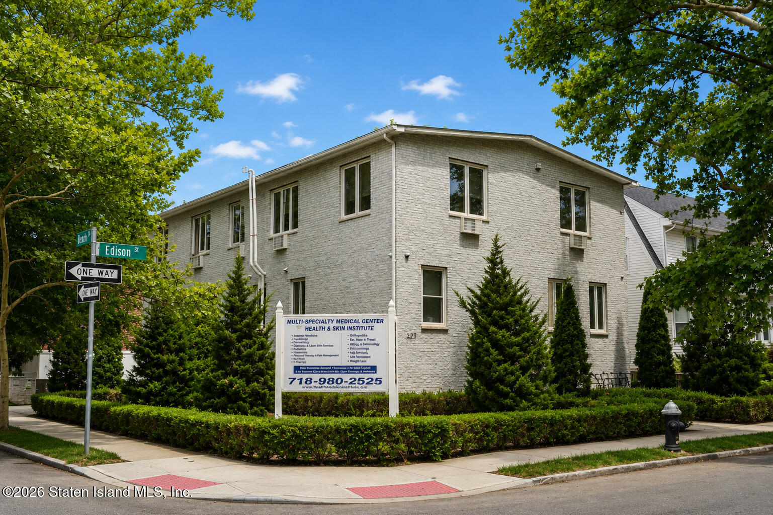 321 Edison St, Staten Island, NY 10306
