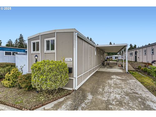 11736 Sw Royal Villa Dr, Tigard, OR, 97224-3411 | Card Image