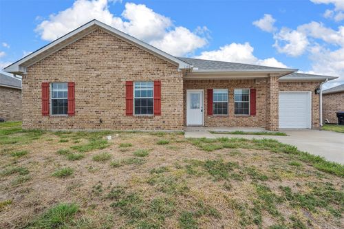 2103 Oliver St, Greenville, TX, 75401-2849 | Card Image