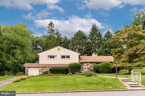 310 Hedgerow Ln, WYNCOTE, PA, 19095-2118 | Card Image