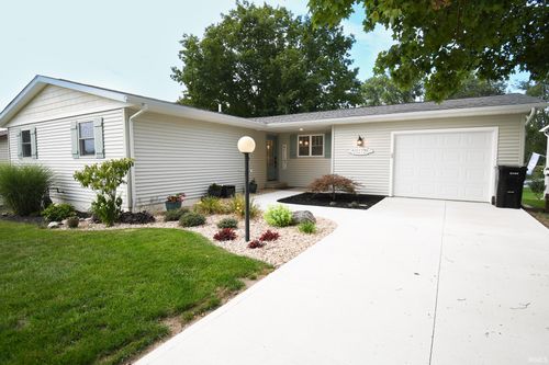 11622 N Venetian Way, Cromwell, IN, 46732-9657 | Card Image