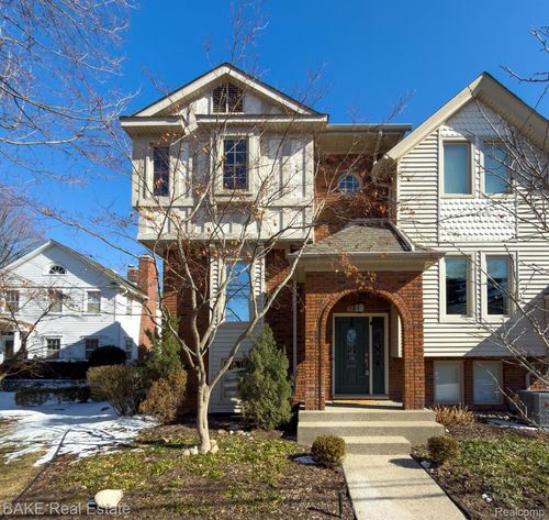 381 Hamilton St, Plymouth, MI, 48170-1649 | Card Image