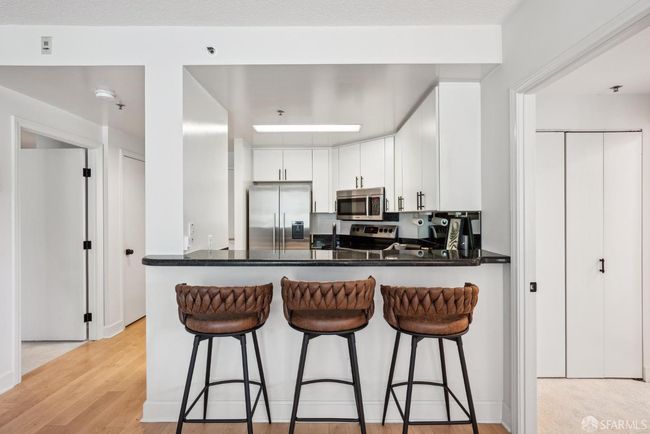 UNIT-302 - 111 Chestnut St, Condo with 2 bedrooms, 2 bathrooms and 1 parking in San Francisco CA | Image 11