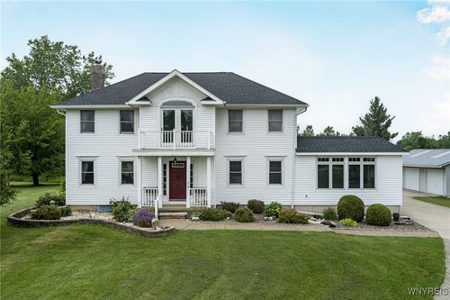 12440 Meahl Rd, Akron, NY, 14001-9427 | Card Image