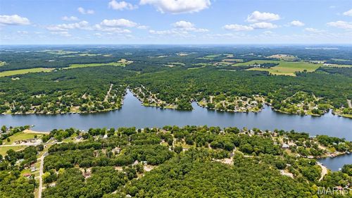 324 Hickory Dr, Cuba, MO, 65453 | Card Image
