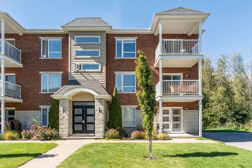 302-3 Av. Godefroy, Bécancour, QC, G9H1S1 | Card Image