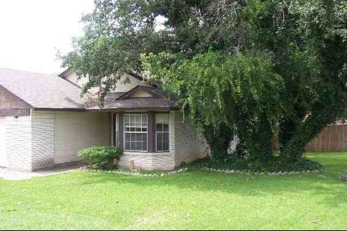 7255 Webbwood Way, San Antonio, TX, 78250-3401 | Card Image