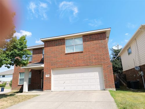 4901 Thorn Hollow Dr, Fort Worth, TX, 76244-6524 | Card Image
