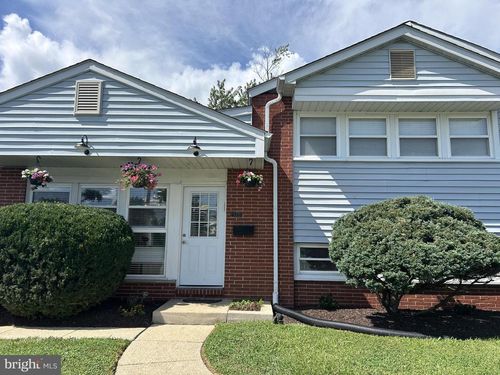 2710 Smith Ave, BALTIMORE, MD, 21209-2504 | Card Image