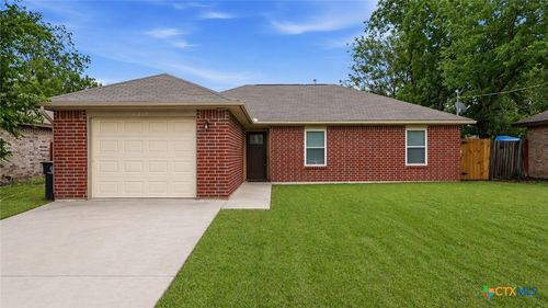 2221 Michigan St, New Braunfels, TX, 78130-8000 | Card Image