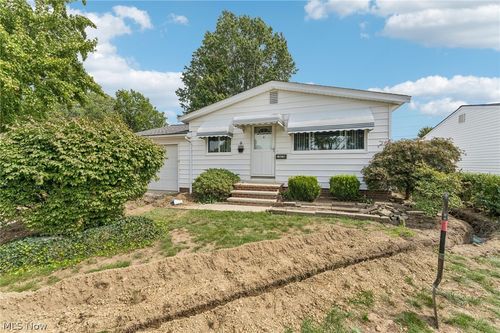 1829 Eldon Drive, Wickliffe, OH, 44092 | Card Image