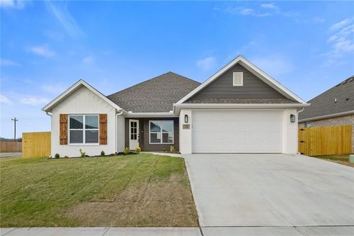 330 Palm St, Bentonville, AR, 72713-5152 | Card Image