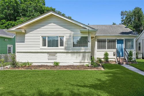 605 Jefferson Park Ave, Jefferson, LA, 70121-1611 | Card Image