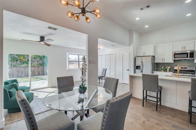 5607 Emrose Cir, House other with 3 bedrooms, 2 bathrooms and null parking in Dallas TX | Image 16