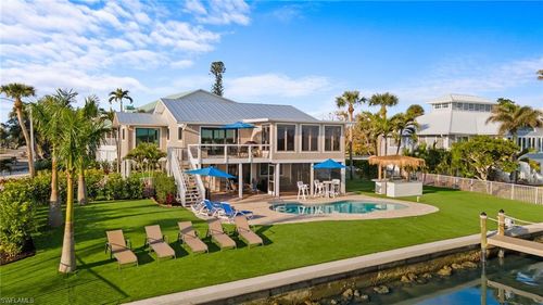 205 Bayview Ave, FORT MYERS BEACH, FL, 33931-3900 | Card Image