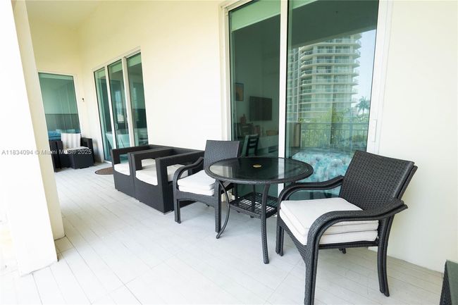 1-TH403 - 150 Sunny Isles Blvd, Townhouse with 3 bedrooms, 2 bathrooms and null parking in Sunny Isles Beach FL | Image 7