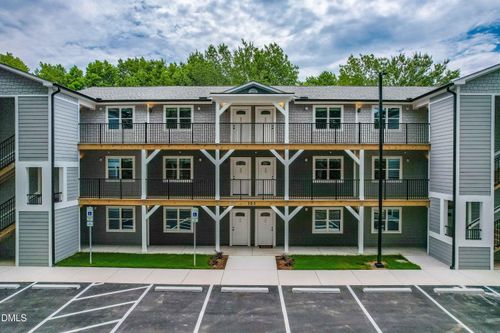 203-303 Linwood St, Apex, NC, 27502-2565 | Card Image