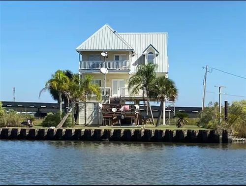 270 S Empire Bridge Road, Empire, LA, 70050 | Card Image